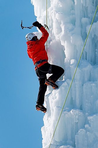 JOHN WOODS / WINNIPEG FREE PRESS
Jackie Hope climbs the ice tower at Club descalade de Saint-Boniface/The Alpine Club of Canada in Winnipeg Monday, February 15, 2021.

Reporter: Standup