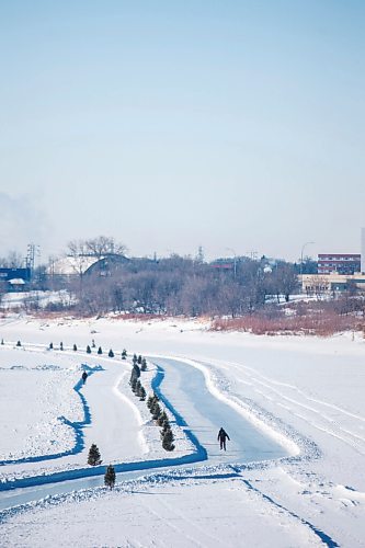 MIKAELA MACKENZIE / WINNIPEG FREE PRESS

A skater makes their way down the river trail on the Red River south of St. Mary's Avenue in Winnipeg on Friday, Feb. 19, 2021. Standup.

Winnipeg Free Press 2021