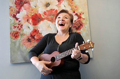 RUTH BONNEVILLE / WINNIPEG FREE PRESS
ENT - ukulele
Bev Watson, has just taken up the ukulele in January and has fallen in love with her new, creative outlet.
Bev can't hold back her beaming smile and exuberant joy as she's photographed in her home with her ukulele next to her favourite floral painting.
Description:
Feature on the rise of people taking up ukuleles during the pandemic, and it's certainly the case in Winnipeg.
Story, by Alan Small, skedded for Tuesday, so we'll need photos for Monday.
Feb 19, 2021
