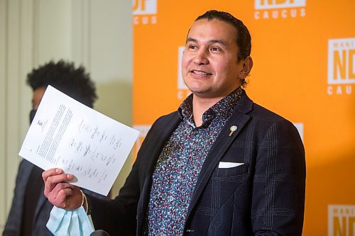 MIKAELA MACKENZIE / WINNIPEG FREE PRESS

NDP Leader Wab Kinew speaks to the media at the Manitoba Legislative Building in Winnipeg on Friday, Feb. 19, 2021. For Carol Sanders story.

Winnipeg Free Press 2021