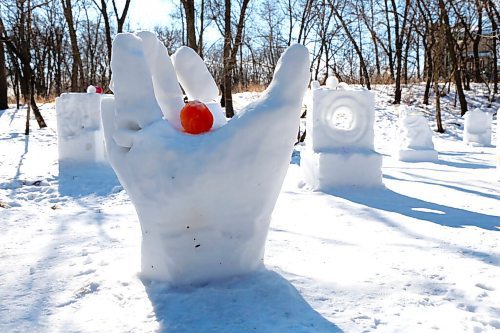 RUTH BONNEVILLE / WINNIPEG FREE PRESS 

Local Weather Standup 
Morier Park snow sculptures

A snow sculpture in the shape of an open hand is one of several near Morier Park next to the Seine River Monday.  

Feb 22, 2021
