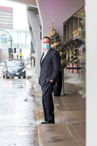 MIKAELA MACKENZIE / WINNIPEG FREE PRESS

Jeff Kennedy, general manager of the Delta, poses for a portrait in front of the hotel in Winnipeg on Monday, Feb. 22, 2021. For Ben Waldman story.

Winnipeg Free Press 2021