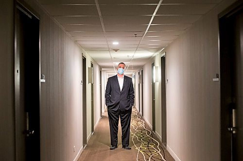 MIKAELA MACKENZIE / WINNIPEG FREE PRESS

Jeff Kennedy, general manager of the Delta, poses for a portrait in an empty hallway at the hotel in Winnipeg on Monday, Feb. 22, 2021. For Ben Waldman story.

Winnipeg Free Press 2021