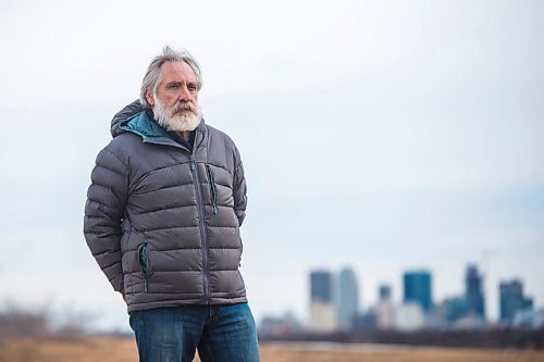 MIKAELA MACKENZIE / WINNIPEG FREE PRESS

Polar bear tracker Dennis Compayre poses for a portrait at Westview Park in Winnipeg on Tuesday, Feb. 23, 2021. For Al Small story.

Winnipeg Free Press 2021