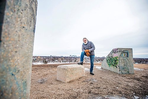 MIKAELA MACKENZIE / WINNIPEG FREE PRESS

Polar bear tracker Dennis Compayre poses for a portrait at Westview Park in Winnipeg on Tuesday, Feb. 23, 2021. For Al Small story.

Winnipeg Free Press 2021