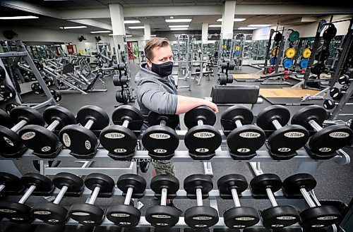 RUTH BONNEVILLE / WINNIPEG FREE PRESS 
 
LOCAL - gyms

Sportex director, Roger Regnier, inside the gym which remains empty.

Story: Even as restrictions continue to loosen, some local businesses have chosen to keep their doors closed completely.


Malak Abas
Reporter | Winnipeg Free Press


Feb 26, 2021
