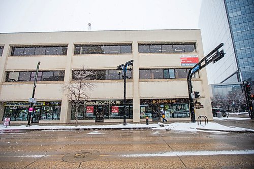 MIKAELA MACKENZIE / WINNIPEG FREE PRESS

The closed-down Second Cup in downtown Winnipeg on Friday, Feb. 26, 2021. For Joyanne story.

Winnipeg Free Press 2021