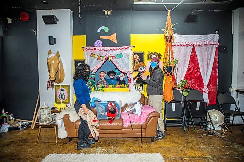 MIKAELA MACKENZIE / WINNIPEG FREE PRESS

Ava Julian (left) and Tom Elbers show some of the puppets involved in the Good Will Social Club virtual variety show in Winnipeg on Friday, Feb. 26, 2021. For Eva Wasney story.

Winnipeg Free Press 2021