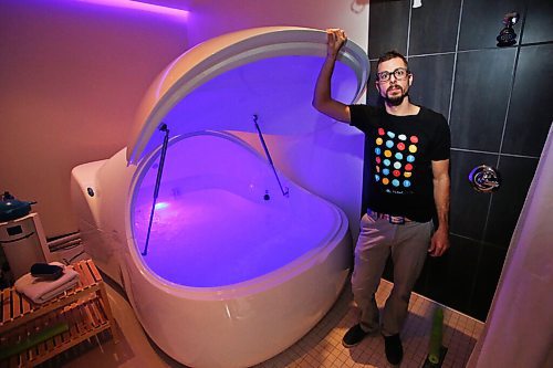 MIKE DEAL / WINNIPEG FREE PRESS
Brad Dauk co-owner of therapy spa service, FLOAT.Calm (337 Pembina Hwy) in one of five Float rooms. He is frustrated that they are not allowed to have more than one customer at a time  even though they have five very large, sound-proof rooms with walls in between and separate ventilation for each.
210301 - Monday, March 1, 2021