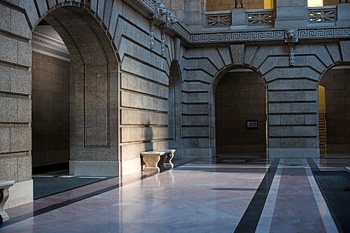 MIKAELA MACKENZIE / WINNIPEG FREE PRESS

The Manitoba Legislative Building in Winnipeg on Tuesday, March 2, 2021. While Pallister has gotten all the camera time, cabinet ministers have not been available to the media very often during the pandemic. For Larry story.

Winnipeg Free Press 2021