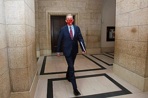 MIKE DEAL / WINNIPEG FREE PRESS
Premier Brian Pallister heads towards the legislative assembly chambers as his government reconvened the third session of the 42nd legislature at the Manitoba Legislative building Wednesday. 
210303 - Wednesday, March 03, 2021.