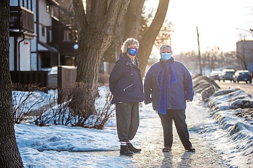 MIKAELA MACKENZIE / WINNIPEG FREE PRESS

Linda Larkin (left) and Lorna Kirkness, who are swimming (and now walking) buddies, pose for a photo on their walk in Winnipeg on Wednesday, March 3, 2021. For JS story.

Winnipeg Free Press 2021