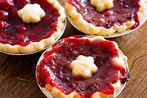 MIKE SUDOMA / WINNIPEG FREE PRESS
Lilac Bakerys individual pies are perfect for a quick lunchtime snack. 
March 10, 2021