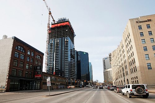 JOHN WOODS / WINNIPEG FREE PRESS
Construction of new building at 300 Main St in Winnipeg photographed Wednesday, March 10, 2021. 

Reporter: Speirs