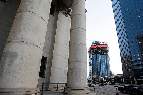 JOHN WOODS / WINNIPEG FREE PRESS
Construction of new building at 300 Main St in Winnipeg photographed Wednesday, March 10, 2021. 

Reporter: Speirs