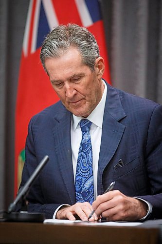 MIKE DEAL / WINNIPEG FREE PRESS
Premier Brian Pallister during a media conference at the Manitoba Legislative building Thursday. 
210311 - Thursday, March 11, 2021.