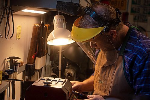 MIKE SUDOMA / WINNIPEG FREE PRESS
Erebus and Terror Shaving Co owner, John Kydd, crafts a wooden shaving brush on his lathe inside his home workshop Sunday morning
March 14, 2021