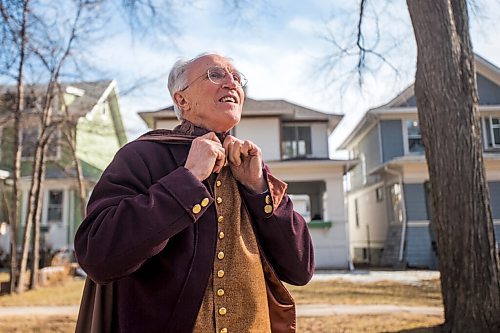 MIKAELA MACKENZIE / WINNIPEG FREE PRESS

Al Simmons, who played every role in his upcoming performance of the Barber of Seville, gets dressed for a portrait as Figaro in Winnipeg on Monday, March 15, 2021. For Ben Waldman story.

Winnipeg Free Press 2021