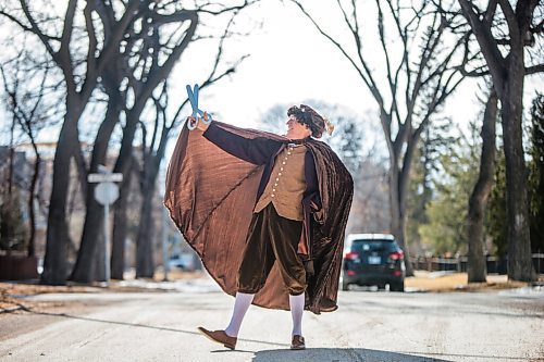 MIKAELA MACKENZIE / WINNIPEG FREE PRESS

Al Simmons, who played every role in his upcoming performance of the Barber of Seville, poses for a portrait as Figaro (performing to an empty street) in Winnipeg on Monday, March 15, 2021. For Ben Waldman story.

Winnipeg Free Press 2021