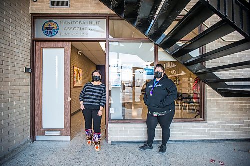 MIKAELA MACKENZIE / WINNIPEG FREE PRESS

Janet Kanayok (left) and Jenelle Sammurtok pose for a portrait at the Manitoba Inuit Association in Winnipeg on Tuesday, March 16, 2021. For Eva Wasney story.

Winnipeg Free Press 2021