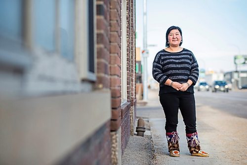 MIKAELA MACKENZIE / WINNIPEG FREE PRESS

Janet Kanayok poses for a portrait at the Manitoba Inuit Association in Winnipeg on Tuesday, March 16, 2021. For Eva Wasney story.

Winnipeg Free Press 2021