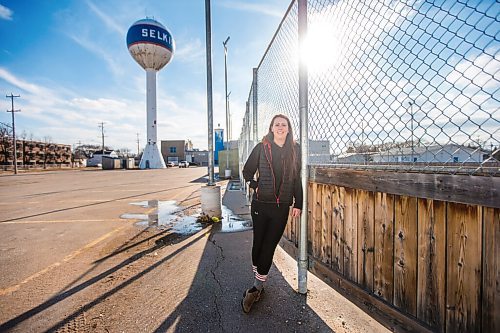 MIKAELA MACKENZIE / WINNIPEG FREE PRESS

Amy Clarkson, who announced her retirement from the Canadian ringette team last week, poses for a portrait at the outdoor rink in Selkirk on Tuesday, March 16, 2021. For Taylor Allen story.

Winnipeg Free Press 2021