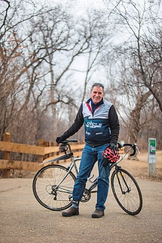 MIKAELA MACKENZIE / WINNIPEG FREE PRESS

Ian Hughes, who is on the board of directors for Trails Manitoba and is an Honour 150 recipient, poses for a portrait in Assiniboine Park in Winnipeg on Wednesday, March 17, 2021. For Aaron Epp story.

Winnipeg Free Press 2021