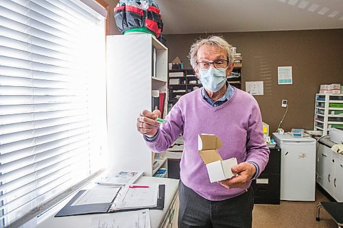 MIKAELA MACKENZIE / WINNIPEG FREE PRESS

Dr. Gerry Clayden poses for a portrait with vials of the vaccine at Carman Medical Group in Carman on Wednesday, March 17, 2021. Dr. Clayden says that the eligibility criteria is too narrow. For Carol Sanders story.

Winnipeg Free Press 2021