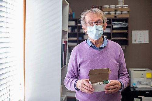 MIKAELA MACKENZIE / WINNIPEG FREE PRESS

Dr. Gerry Clayden poses for a portrait with vials of the vaccine at Carman Medical Group in Carman on Wednesday, March 17, 2021. Dr. Clayden says that the eligibility criteria is too narrow. For Carol Sanders story.

Winnipeg Free Press 2021