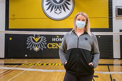 MIKAELA MACKENZIE / WINNIPEG FREE PRESS

P.E. teacher Deondra Twerdun-Peters poses for a portrait at the Fort Richmond Collegiate gym in Winnipeg on Thursday, March 18, 2021. For Maggie Macintosh story.

Winnipeg Free Press 2021