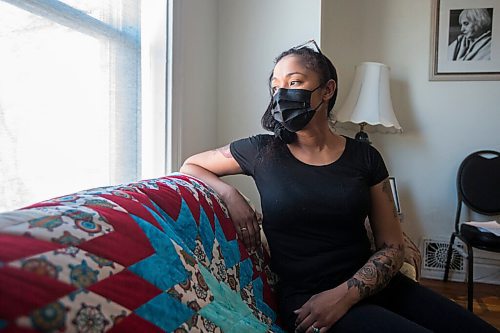 MIKAELA MACKENZIE / WINNIPEG FREE PRESS

Isabel Daniels poses for a portrait in the medicine room at Velma's House in Winnipeg on Thursday, March 18, 2021. For Julia-Simone Rutgers story.

Winnipeg Free Press 2021