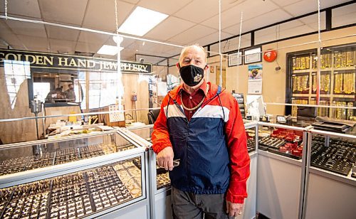 MIKE SUDOMA / WINNIPEG FREE PRESS 
Chester Szurlej, former owner of Golden Hand Jewellery inside his Main Store Friday morning.
March 19, 2021