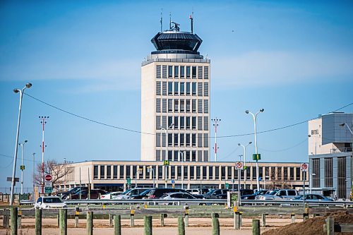 MIKAELA MACKENZIE / WINNIPEG FREE PRESS

The old airport tower.

March 22, 2021. 
Winnipeg Free Press 2021