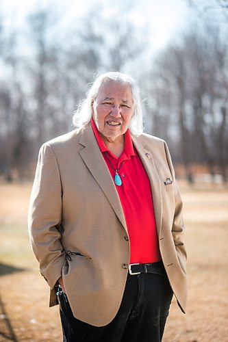 MIKAELA MACKENZIE / WINNIPEG FREE PRESS

Murray Sinclair, who has received the vaccination, poses for a portrait on his property near St. Andrews on Monday, March 22, 2021. For Kevin Rollason story.

Winnipeg Free Press 2021