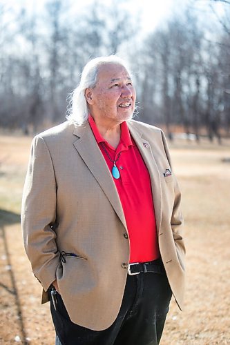 MIKAELA MACKENZIE / WINNIPEG FREE PRESS

Murray Sinclair, who has received the vaccination, poses for a portrait on his property near St. Andrews on Monday, March 22, 2021. For Kevin Rollason story.

Winnipeg Free Press 2021