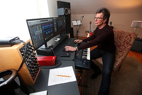 JOHN WOODS / WINNIPEG FREE PRESS
Jeff Neill, guitarist with Streetheart, is photographed in his studio in Winnipeg Monday, March 22, 2021. Neill is turning 65 and celebrating 40 years with the Winnipeg rock band.

Reporter: sanderson