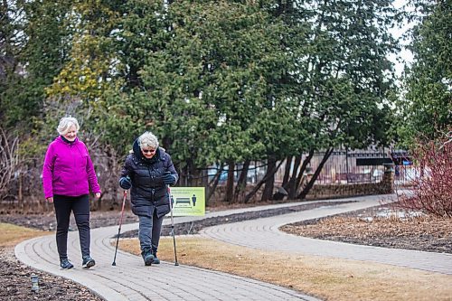 MIKAELA MACKENZIE / WINNIPEG FREE PRESS

Walking buddies Marilyn Lemay (left) and Lesley Manson stroll through the English Gardens at Assiniboine Park in Winnipeg on Tuesday, March 23, 2021. Standup.

Winnipeg Free Press 2021