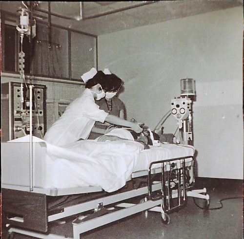 RUTH BONNEVILLE / WINNIPEG FREE PRESS 

49.8 - ICU

Training photo of nurses working in the ICU in the late 1960's with a cardiac monitor behind them and a Pedestal Respirator (PR2), to the right.  

Archive Photo curtesy of Harvey Cramp, the former director of respiratory at HSC, and his wife Eleanor Cramp, who was part of the first ever class of ICU nurses in the late 1960s. Both age 81.  

For story on the history of HSC ICU...the first in Canada.

Katie May 49.8.

March 23 ,2021
