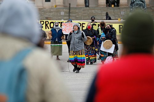 JOHN WOODS / WINNIPEG FREE PRESS
About 200 people gathered at the Manitoba Legislature in Winnipeg to protest the provincial governments Bill 57, which would criminalize protest in and around critical infrastructure, Tuesday, March 23, 2021. 

Reporter: ?