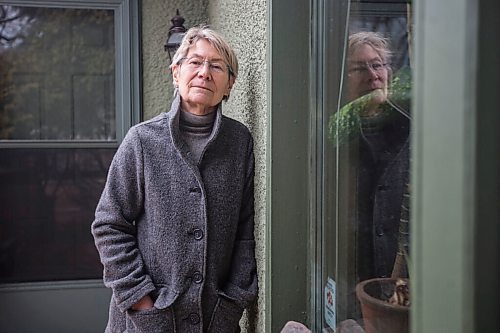 MIKAELA MACKENZIE / WINNIPEG FREE PRESS

History and labour studies professor Julie Guard poses for a portrait at her house in Winnipeg on Wednesday, March 24, 2021.  For Carol Sanders story.

Winnipeg Free Press 2021