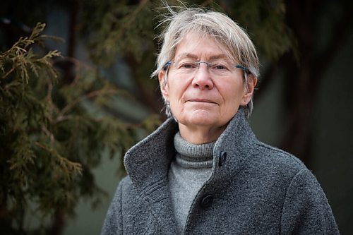 MIKAELA MACKENZIE / WINNIPEG FREE PRESS

History and labour studies professor Julie Guard poses for a portrait at her house in Winnipeg on Wednesday, March 24, 2021.  For Carol Sanders story.

Winnipeg Free Press 2021