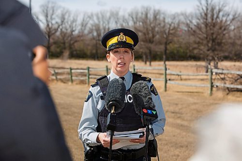 MIKE DEAL / WINNIPEG FREE PRESS
Cpl Julie Courchaine, Manitoba RCMP Media Relations talks to the media about a double homicide at a residence on River Road in the RM of Tache Thursday afternoon. 
See Malak Abas story
210325 - Thursday, March 25, 2021.