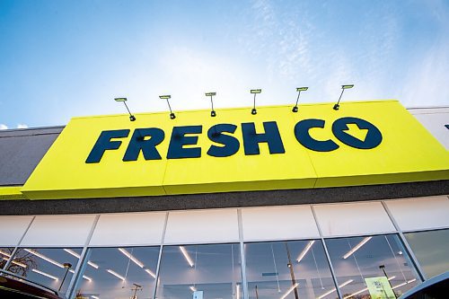 MIKE SUDOMA / WINNIPEG FREE PRESS 
Exterior of a brand new Freshco store located on Sargeant and Sherbrooke. The store is  open for business Friday morning
March 21, 2021