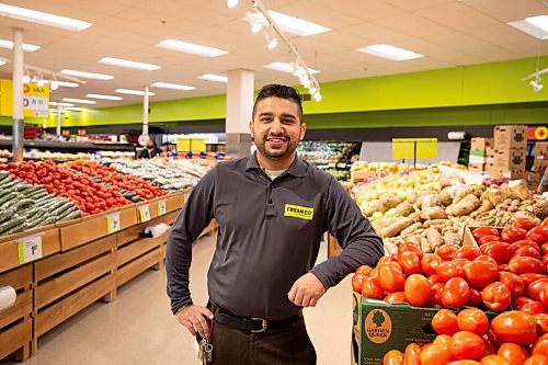 MIKE SUDOMA / WINNIPEG FREE PRESS 
Tran Negpal in the produce section of his new Freshco store located on Sargeant and Sherbrooke which has its grand opening Friday morning
March 21, 2021