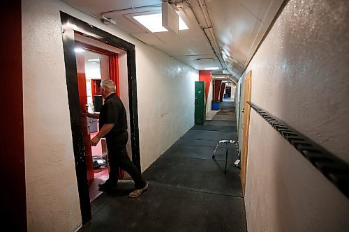 JOHN WOODS / WINNIPEG FREE PRESS
Ken Pearson, Neepawa Native head coach and GM, is enters the players dressing room at Yellowhead Centre arena in Neepawa Thursday, March 25, 2021. The Natives are planning a name change.

Reporter: Sawatzky 
