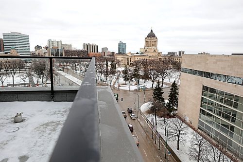 RUTH BONNEVILLE / WINNIPEG FREE PRESS 

Biz - West Broadway Commons 

View from terrace off the common area. 

Photo of the newly constructed, West Broadway Commons, a mixed income, affordable Housing complex built in part with All Saints Church at 175 Colony.

See Ben's story.

March 26 ,2021