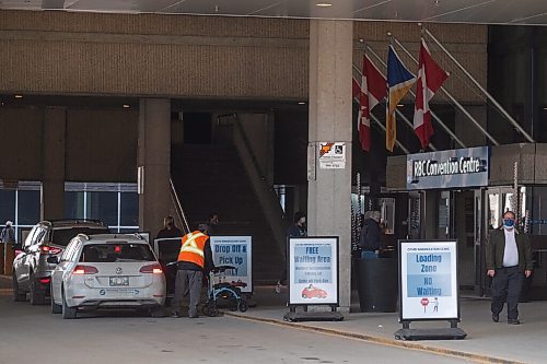 Daniel Crump / Winnipeg Free Press. Lines at the RBC Convention Centre vaccination site appeared significantly shorter Saturday morning than they were on Friday. March 27, 2021.