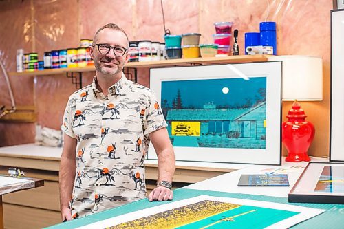 MIKAELA MACKENZIE / WINNIPEG FREE PRESS

Artist Eric Ouimet poses for a portrait in his home studio in Grande Pointe on Tuesday, March 30, 2021.  For Dave Sanderson story.

Winnipeg Free Press 2021