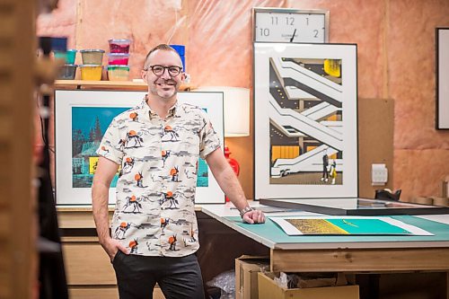 MIKAELA MACKENZIE / WINNIPEG FREE PRESS

Artist Eric Ouimet poses for a portrait in his home studio in Grande Pointe on Tuesday, March 30, 2021.  For Dave Sanderson story.

Winnipeg Free Press 2021