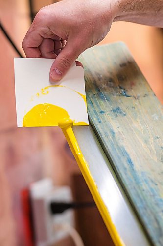 MIKAELA MACKENZIE / WINNIPEG FREE PRESS

Artist Eric Ouimet demonstrates the print-making process in his home studio in Grande Pointe on Tuesday, March 30, 2021.  For Dave Sanderson story.

Winnipeg Free Press 2021